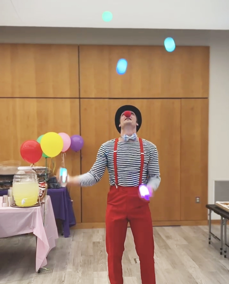 juggling clown copy